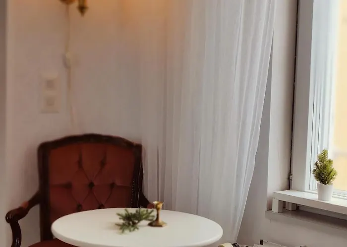 Wanha Apteekkari In Old Town, *